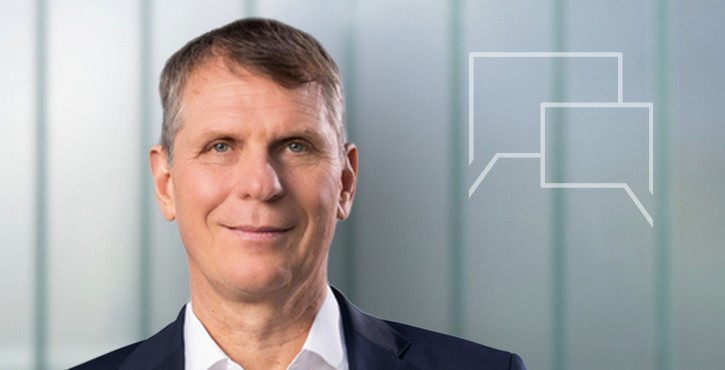 Portrait of Markus Paschmann, Member of the Executive Board Sales & Marketing at RATIONAL AG, in modern office.